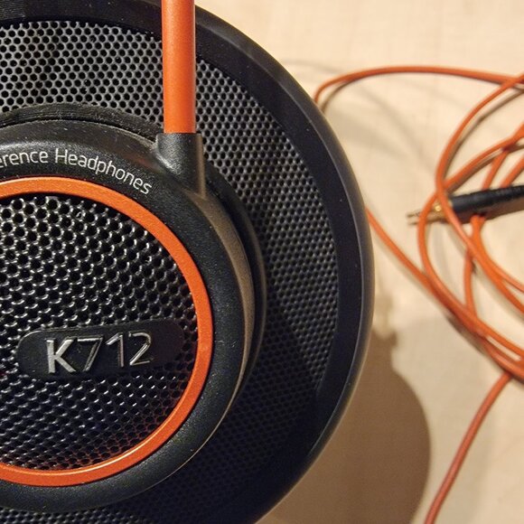 AKG k712 pro reference headphones - Picture 3 of 4